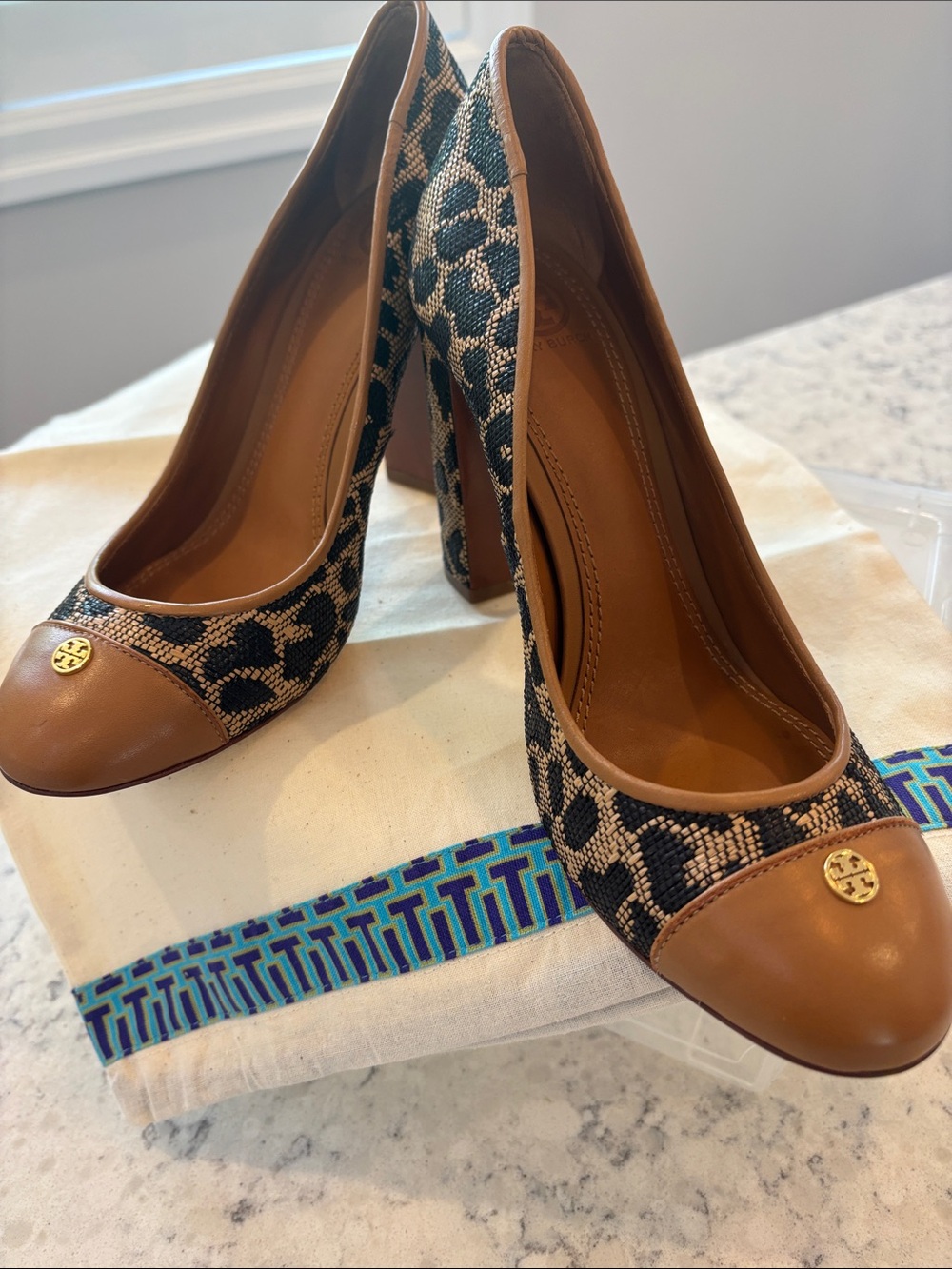 Tory Burch Cheetah Logo Cap-Toe Pumps, NWOT, size 7.5